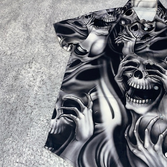 Mens Black Gray “See No Evil Hear No Evil” Skull Short Sleeve Button Up Size XL - Picture 6 of 16